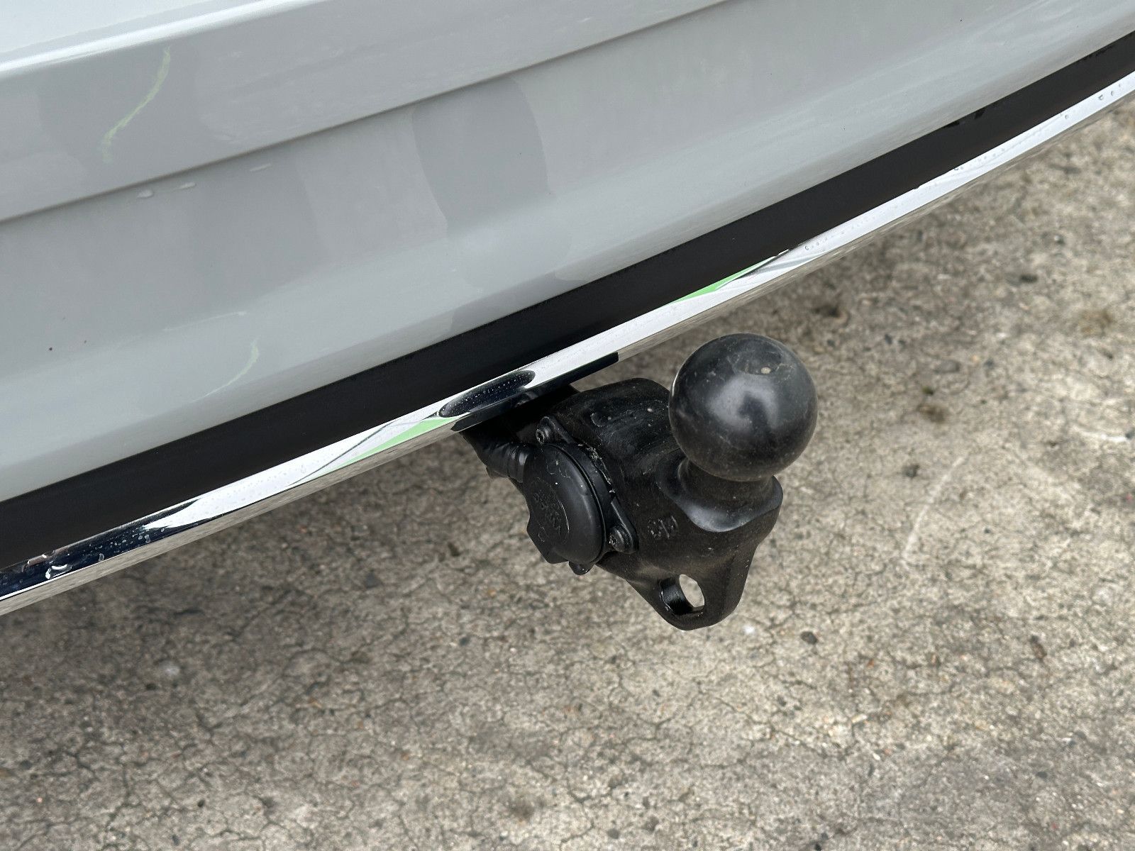 Skoda 190PS 4x4 DSG Sportline PADACH STHZ LM19"AHK