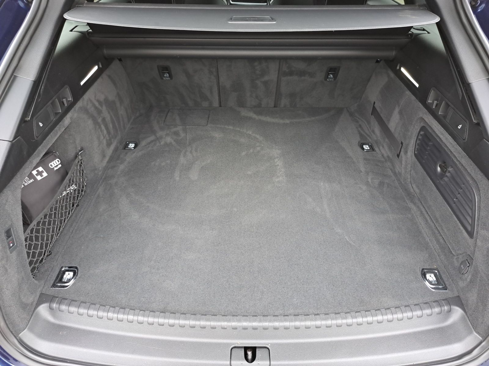 Audi A6 Avant 55 TFSIe quattro S tronic - Samsaru's Car Outlet