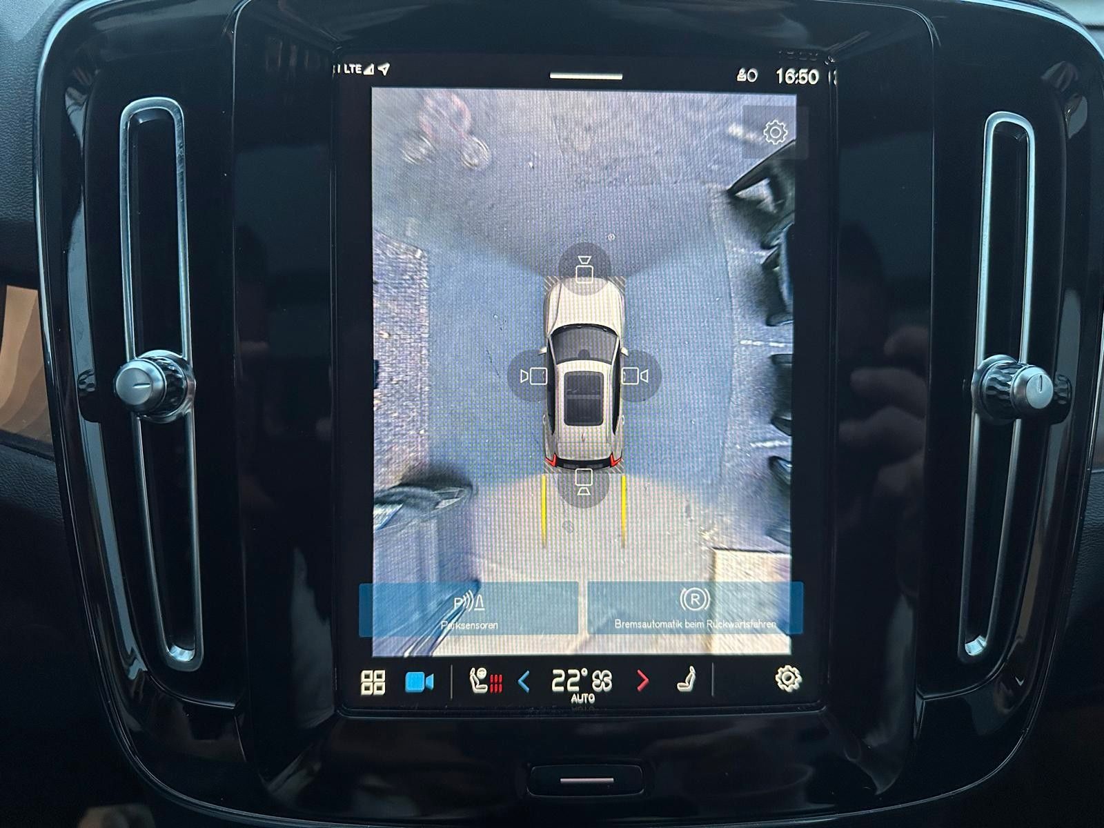 Volvo XC40 Twin AWD Ultimate AHK,Pano,360°,BLIS,ACC