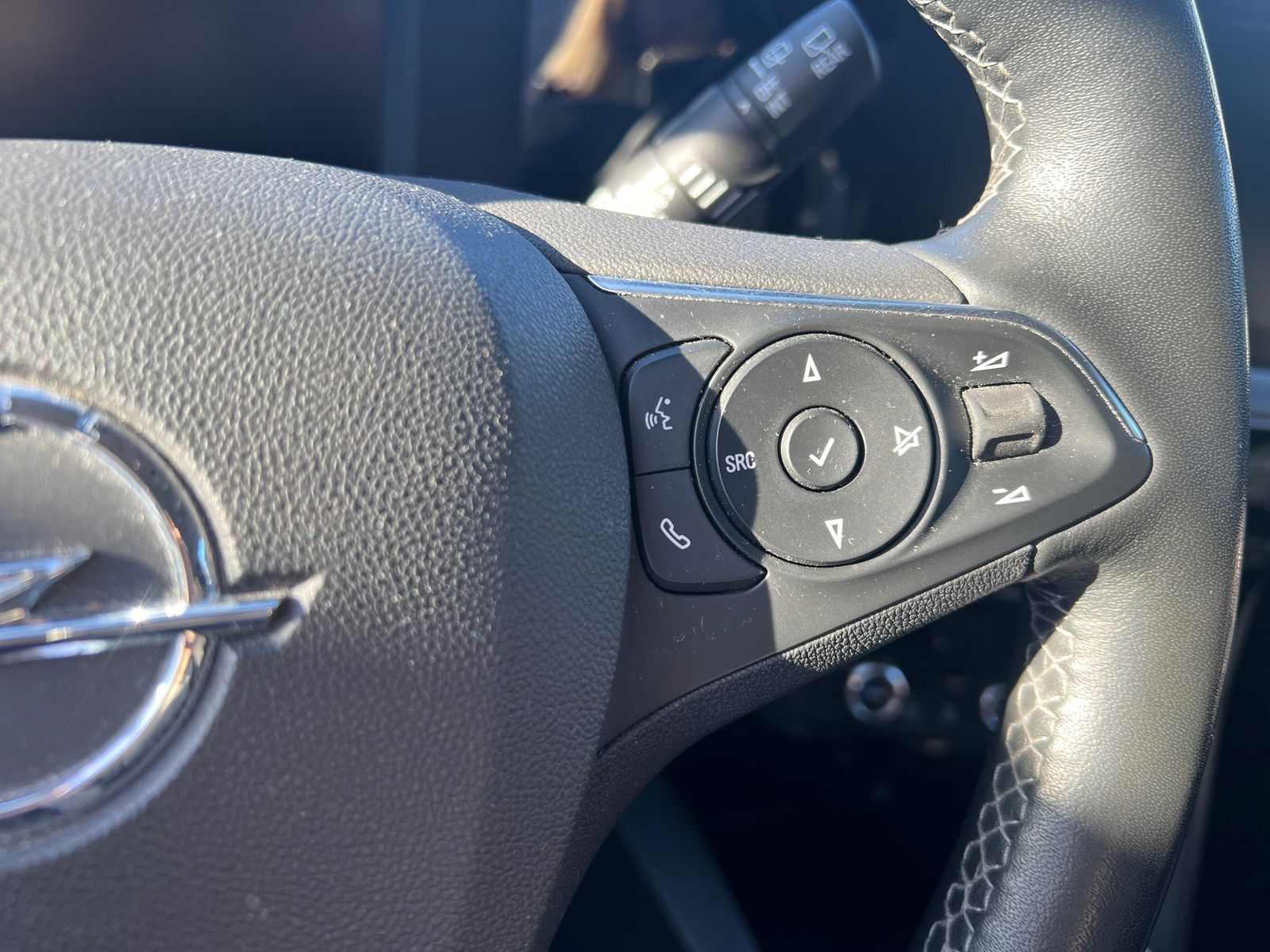 Opel Mokka-e Elegance - Samsaru's Car Outlet