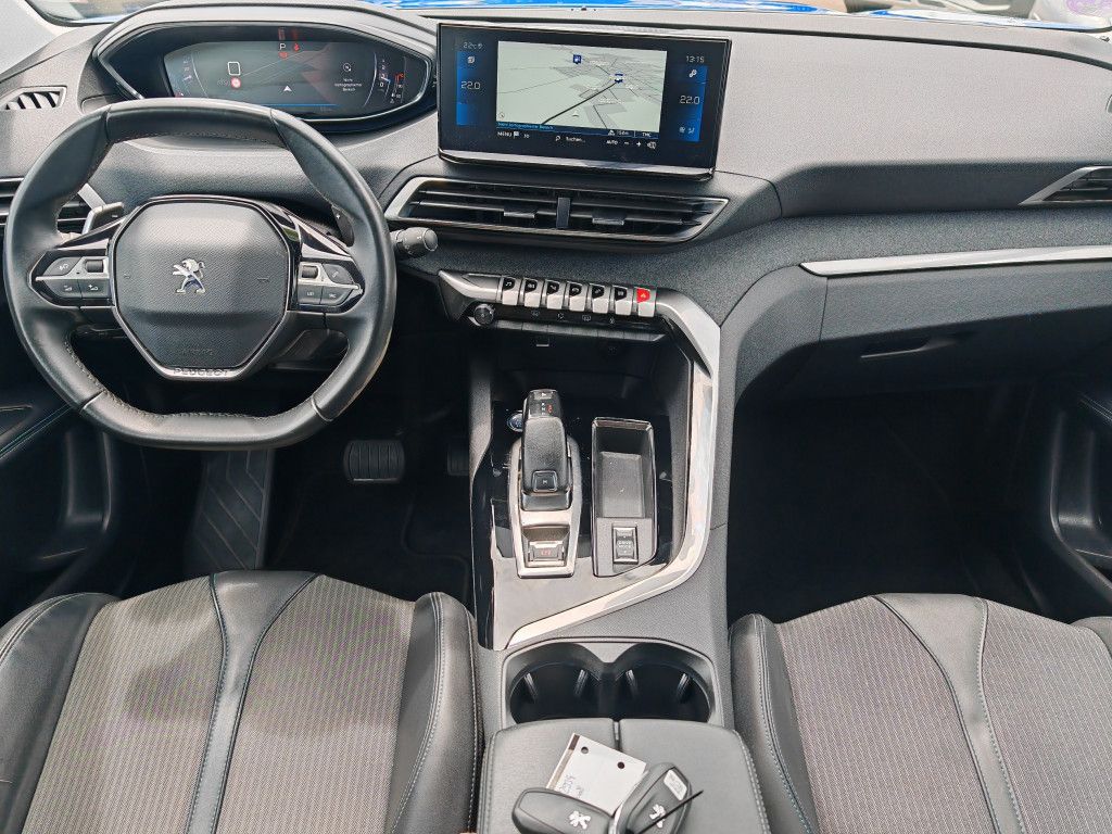 Peugeot 3008 PureTech EAT8 ALLURE PACK TOP - Samsaru's Car Outlet