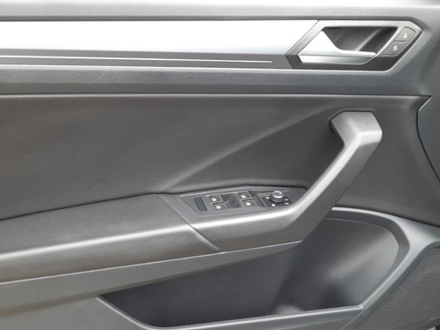 Volkswagen T-Roc 1.5TSI R-Line - Samsaru's Car Outlet