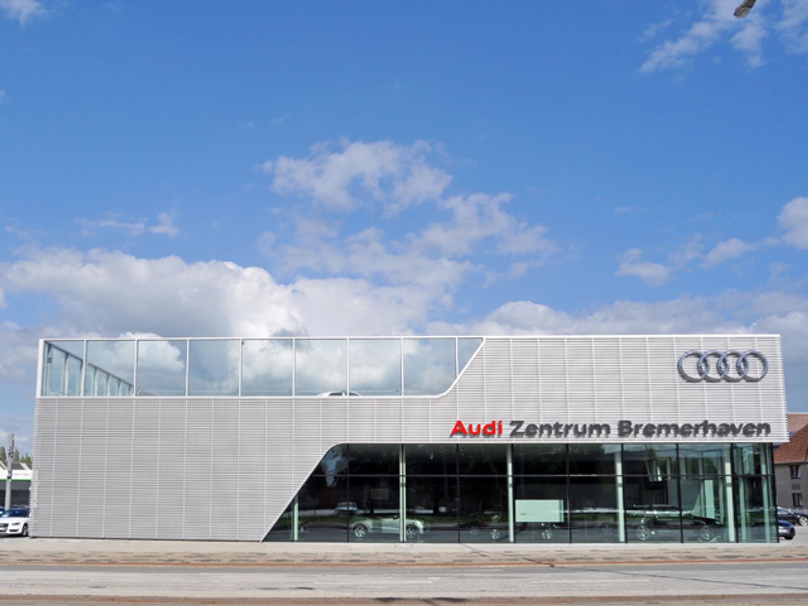 Audi A3 SPORTBACK 35 TFSI S-LINE - Samsaru's Car Outlet