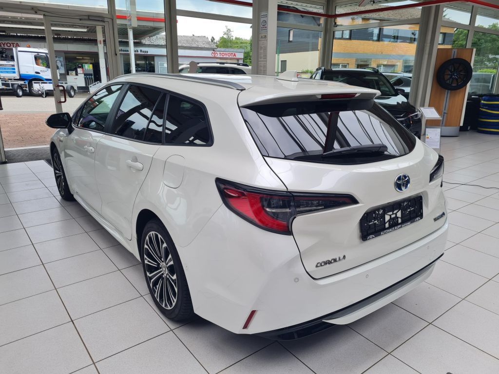 Toyota Corolla TS 2.0 HSD - Samsaru's Car Outlet