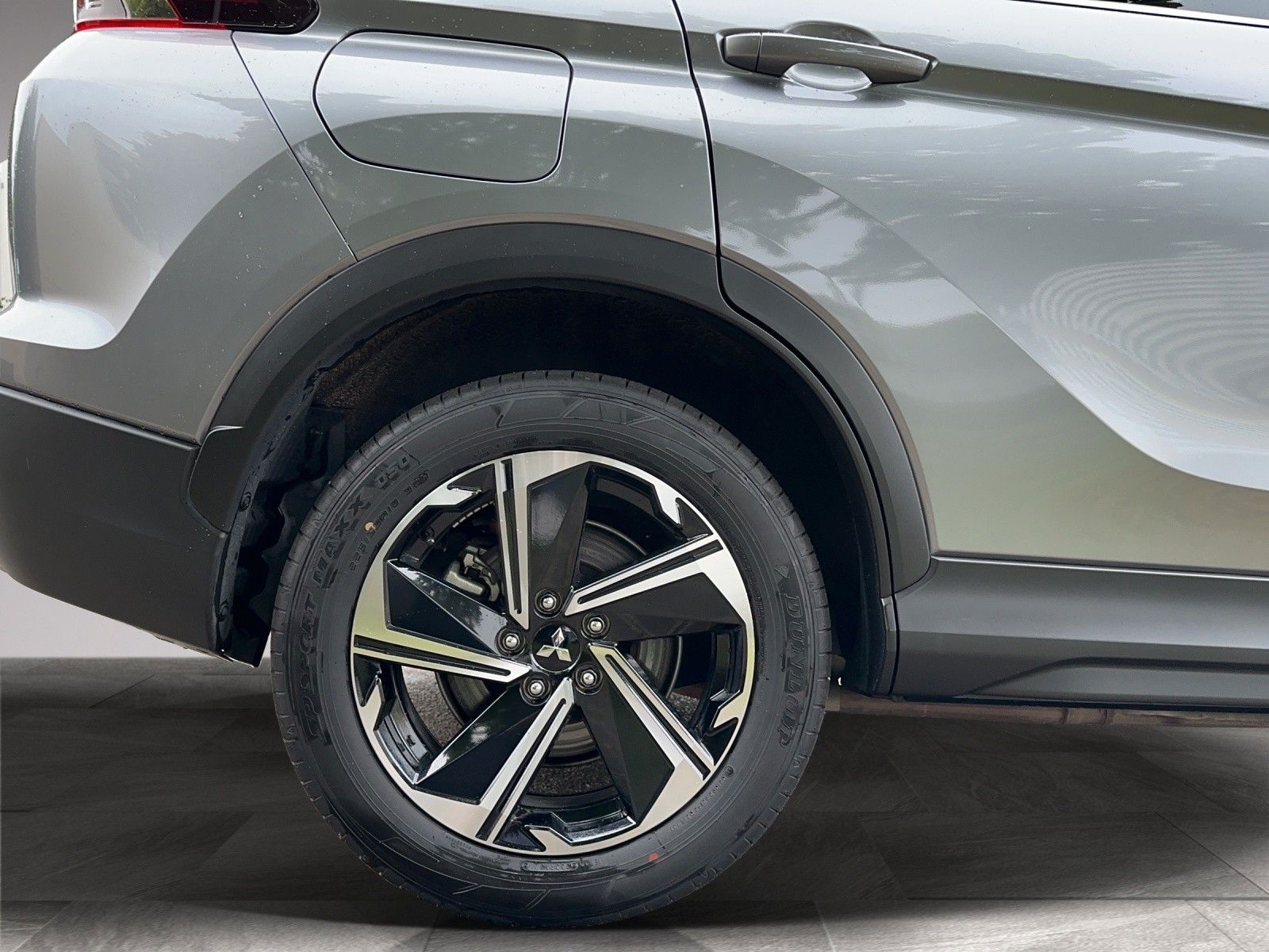 Mitsubishi Eclipse Cross PlugIN Hybrid Plus mit Intro-Paket