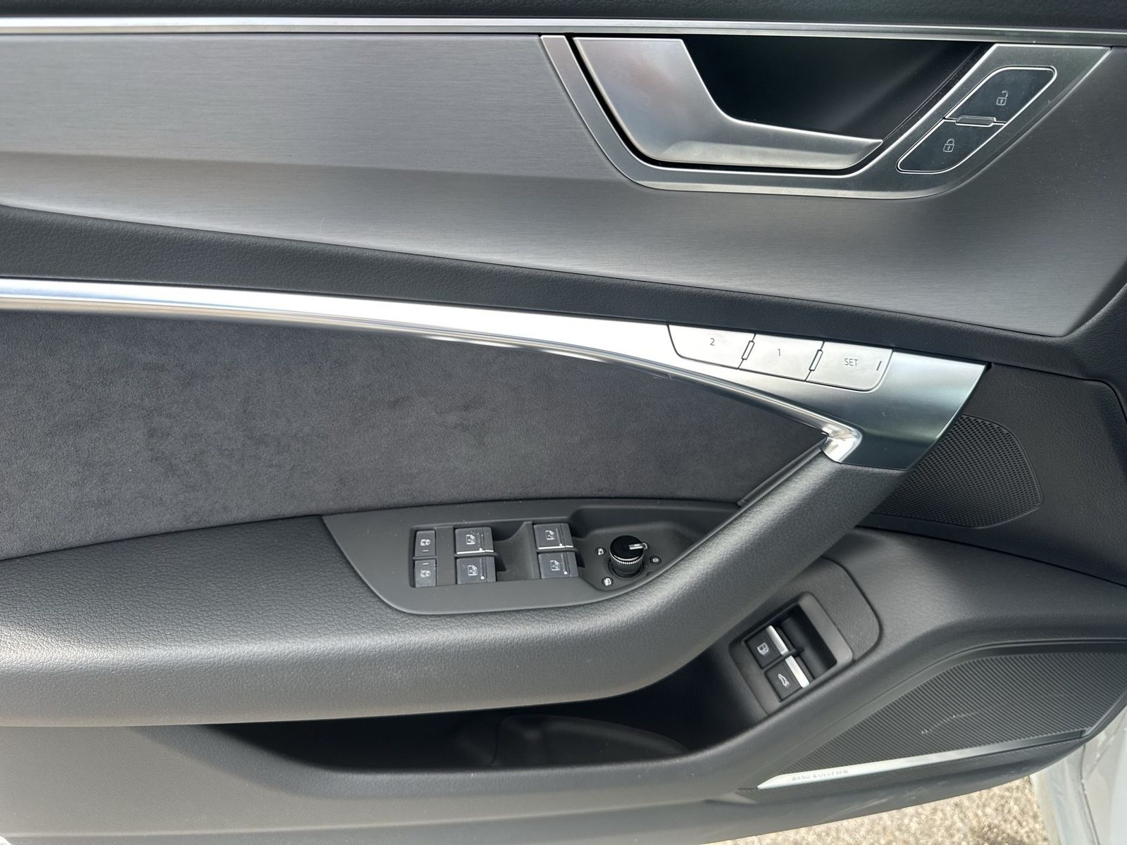 Audi A6 Avant 55 TFSI e qu S line HD-MATRIX Pano AHK