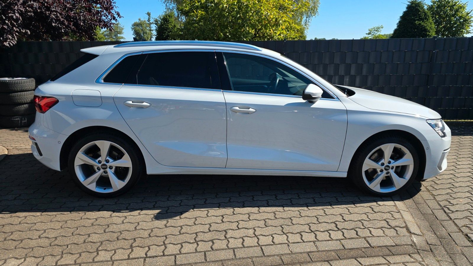 Audi A3 Sportback 40 TFSI e* Sitzh*AHK*Klima*Temp