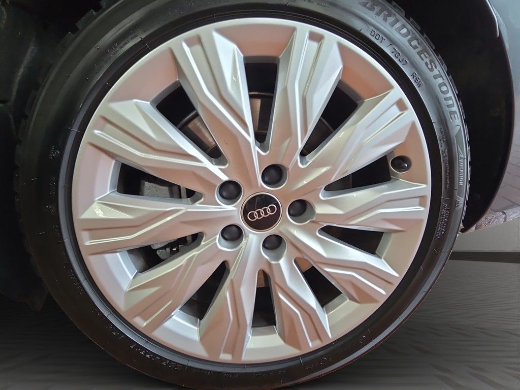 Audi A4 Avant S-Line Competition 50TDI Quat. AHK B&O