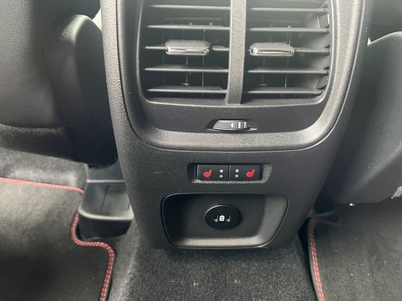 Ford Kuga Hybrid FHEV ST-Line X - Samsaru's Car Outlet