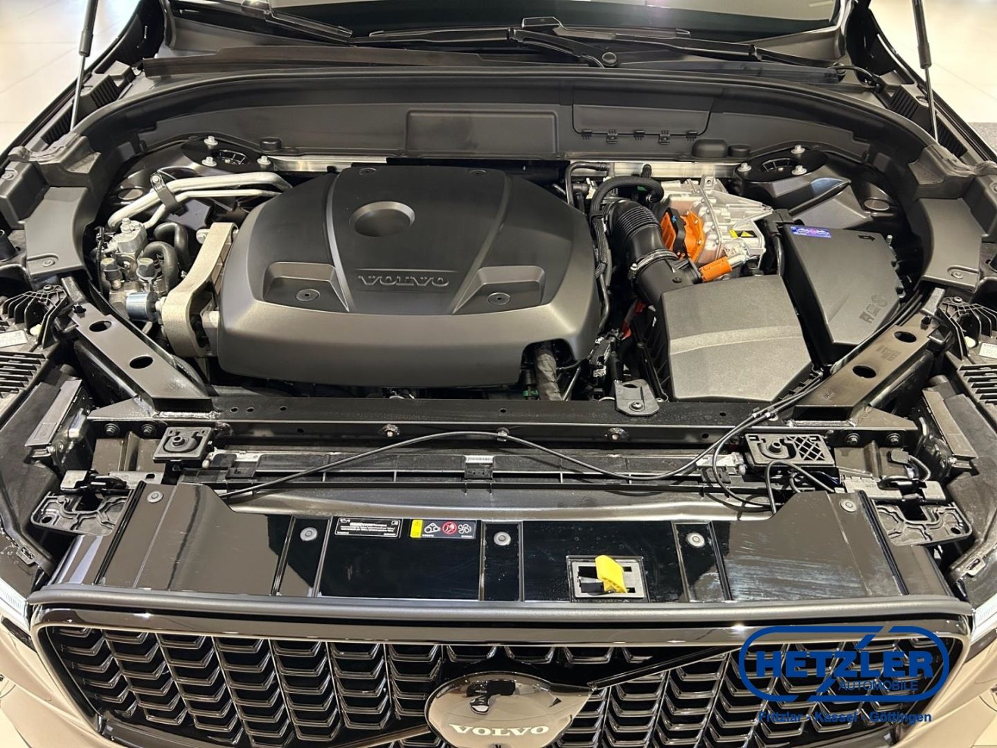 Volvo XC60 Plus Black Edition Recharge Plug-In Hybrid