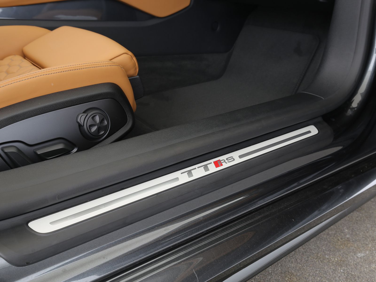 Audi TT RS Roadster S tronic  Xenon LED Navi Leder Ka