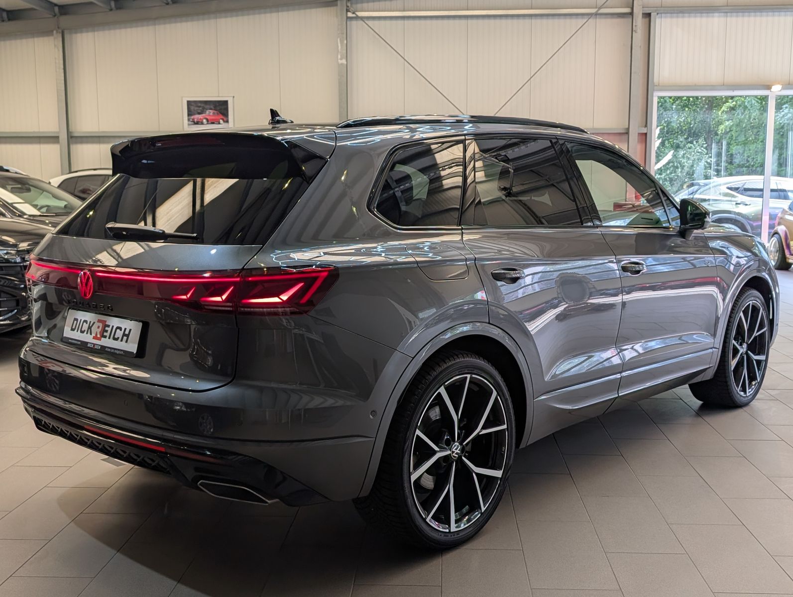 Volkswagen Touareg 3.0TDI 4M R-Line VOLL Black 22" UPE 114T