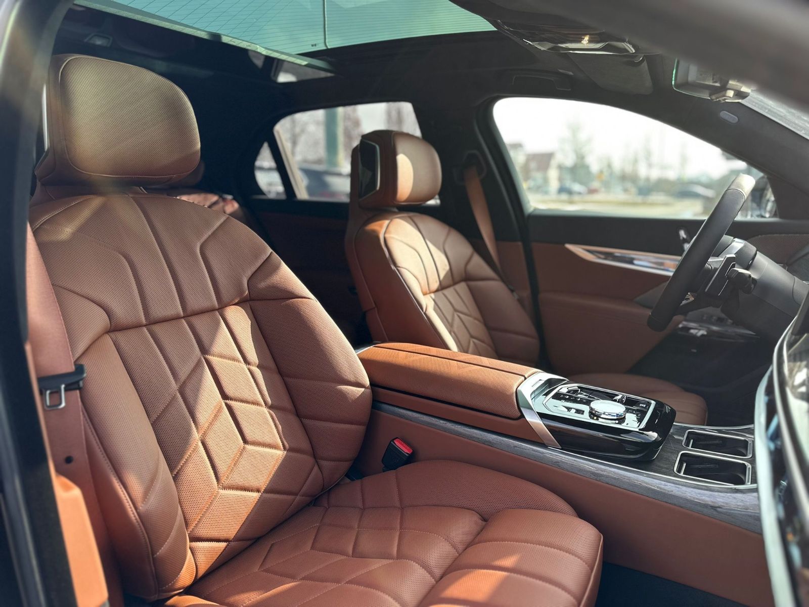 BMW 740d M INDIVIDUAL.AUTOTÜR.FOND ENT.SKY.MASSAGE