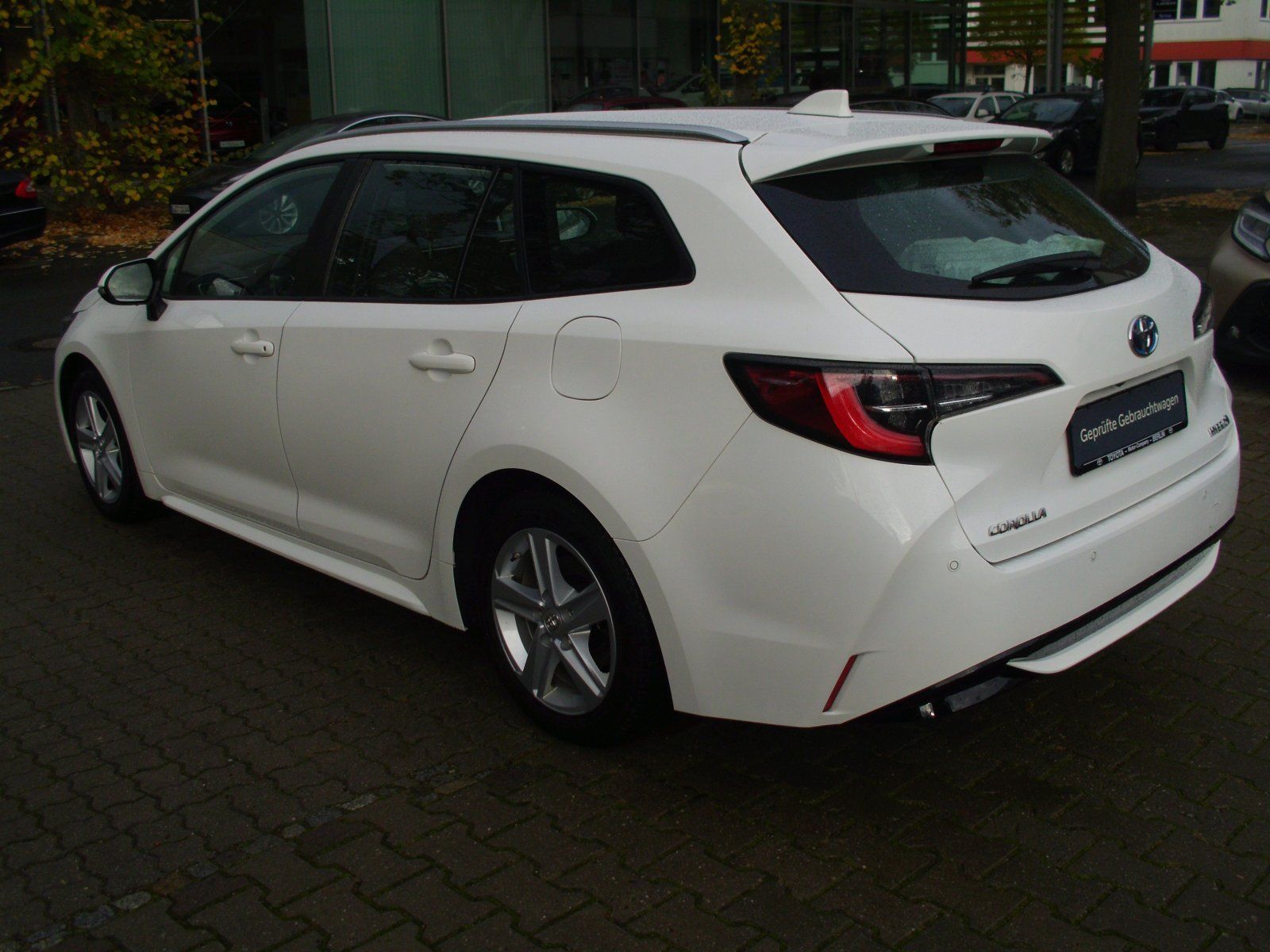 Toyota Corolla 2,0l Hybrid 4x2 Buisness Edition
