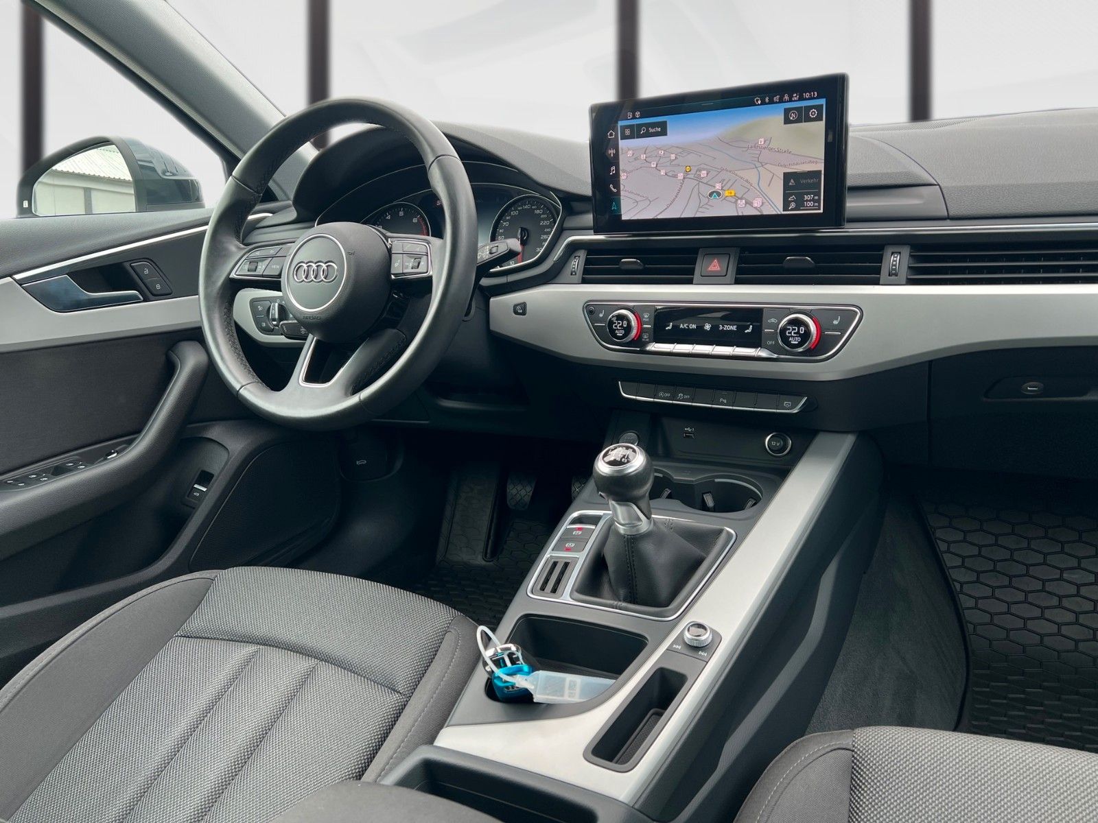 Audi A4 35 - Samsaru's Car Outlet