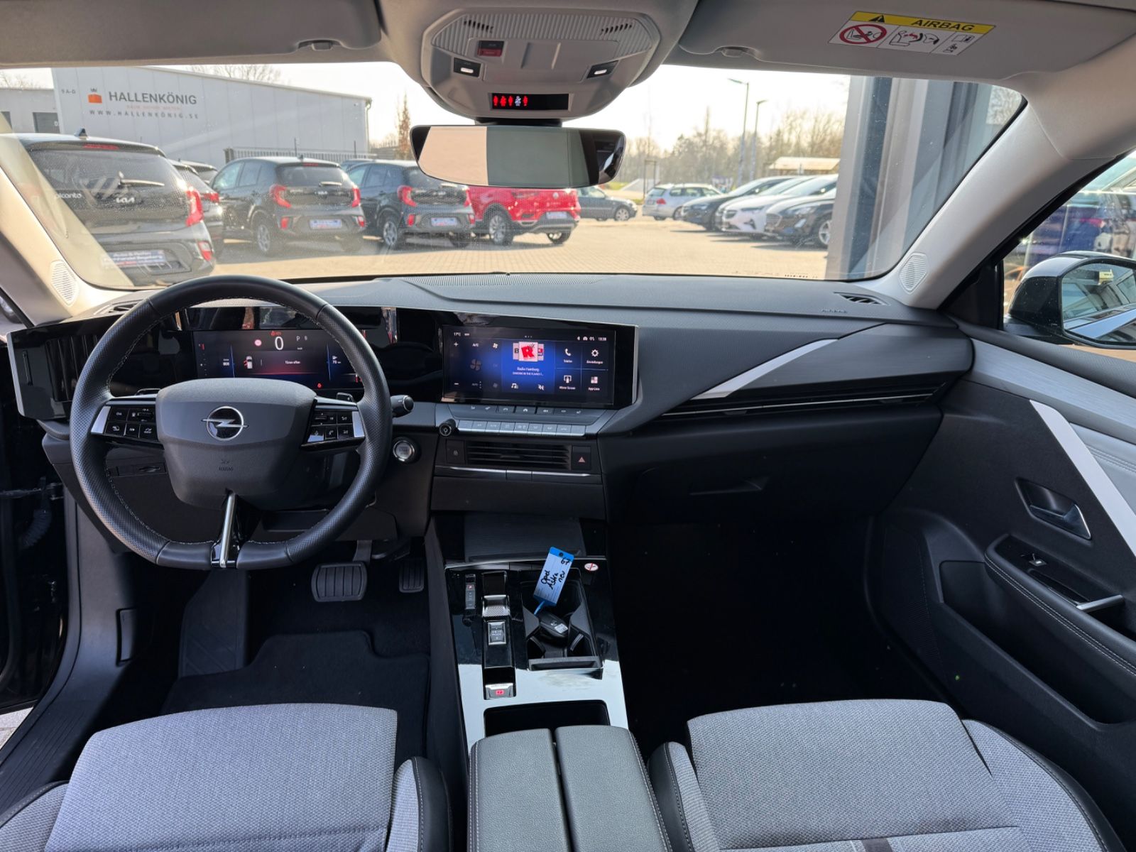 Opel Astra L Lim. 1.2 AUTOMATIK Elegance - Samsaru's Car Outlet