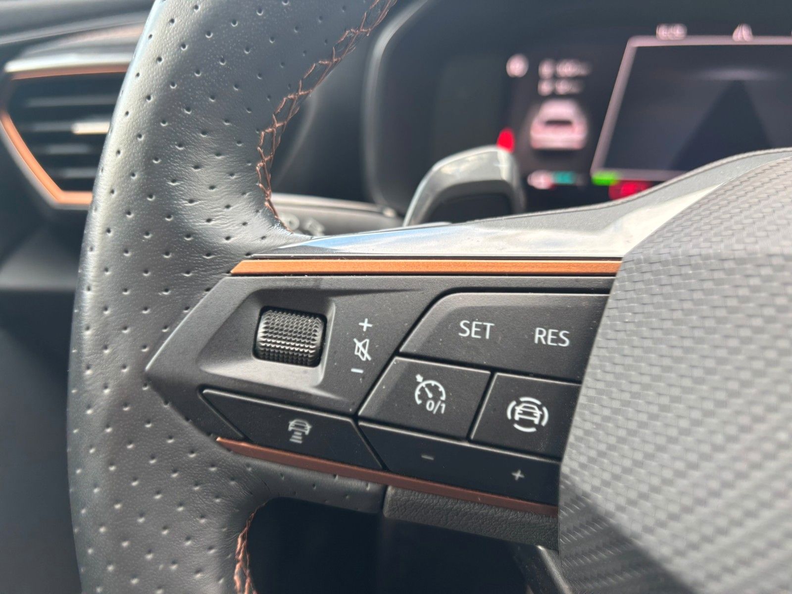 Cupra Formentor VZ e-Hybrid - Samsaru's Car Outlet