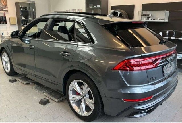 Audi Q8 60 TFSI e Tiptronic quattro S-Line AHK+B&O