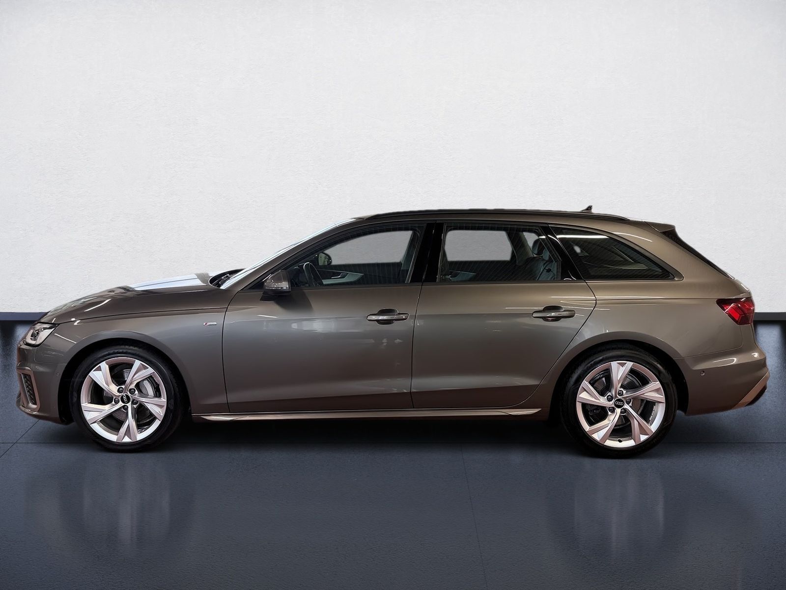 Audi A4 Avant S line 40 TDI S line quattro S-tronic A