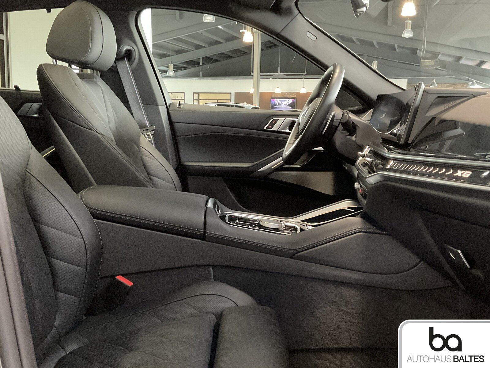 BMW X6 xDrive 30d M Sport 22"/Pano/HK/DrivPro/Luft/A