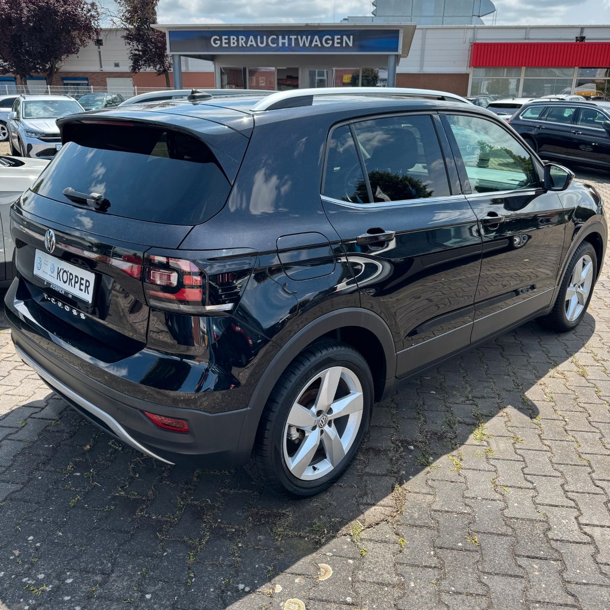 Volkswagen T-Cross Style - Samsaru's Car Outlet