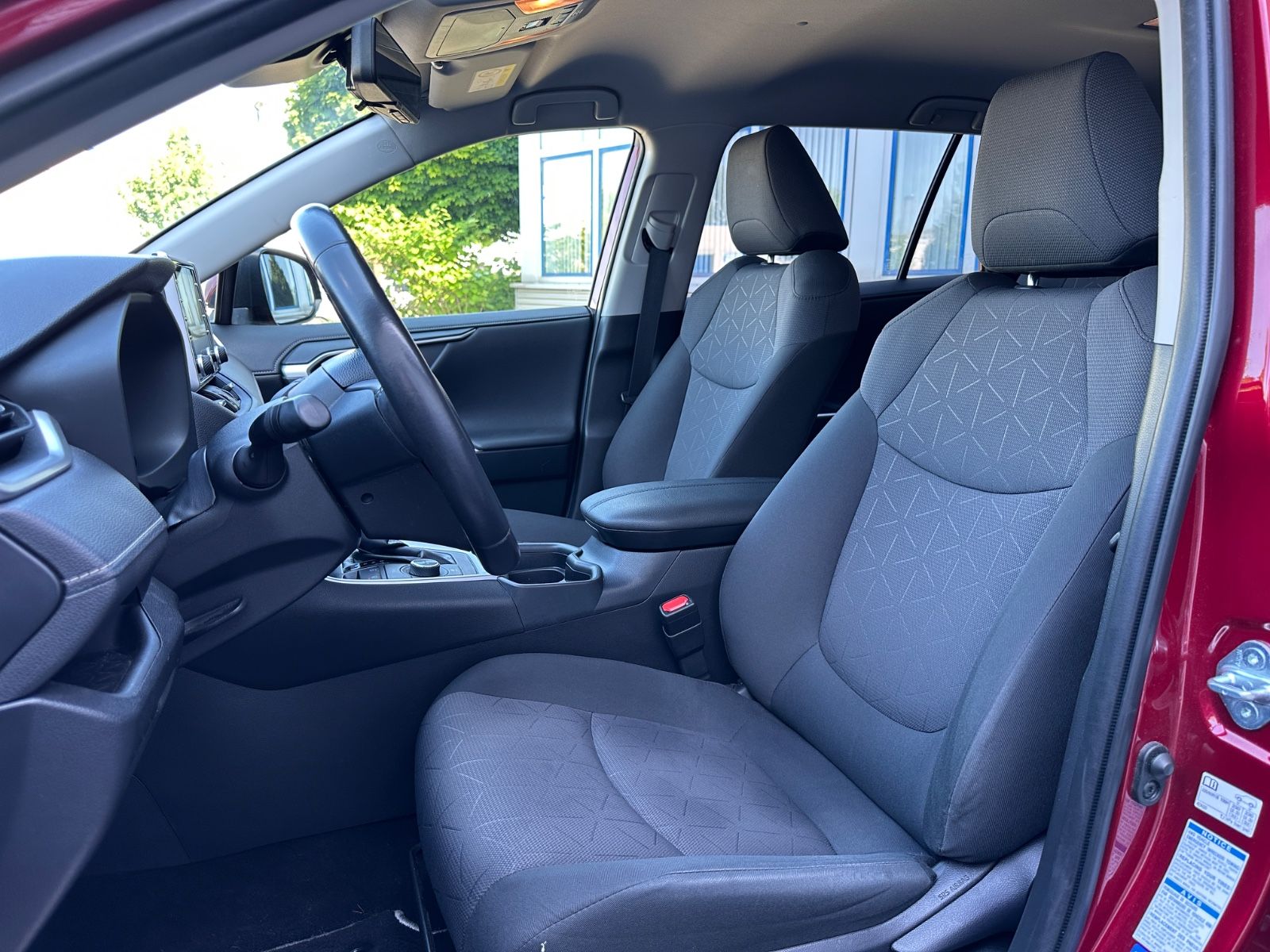 Toyota RAV 4 2.5 Hybrid 4x4 - Samsaru's Car Outlet