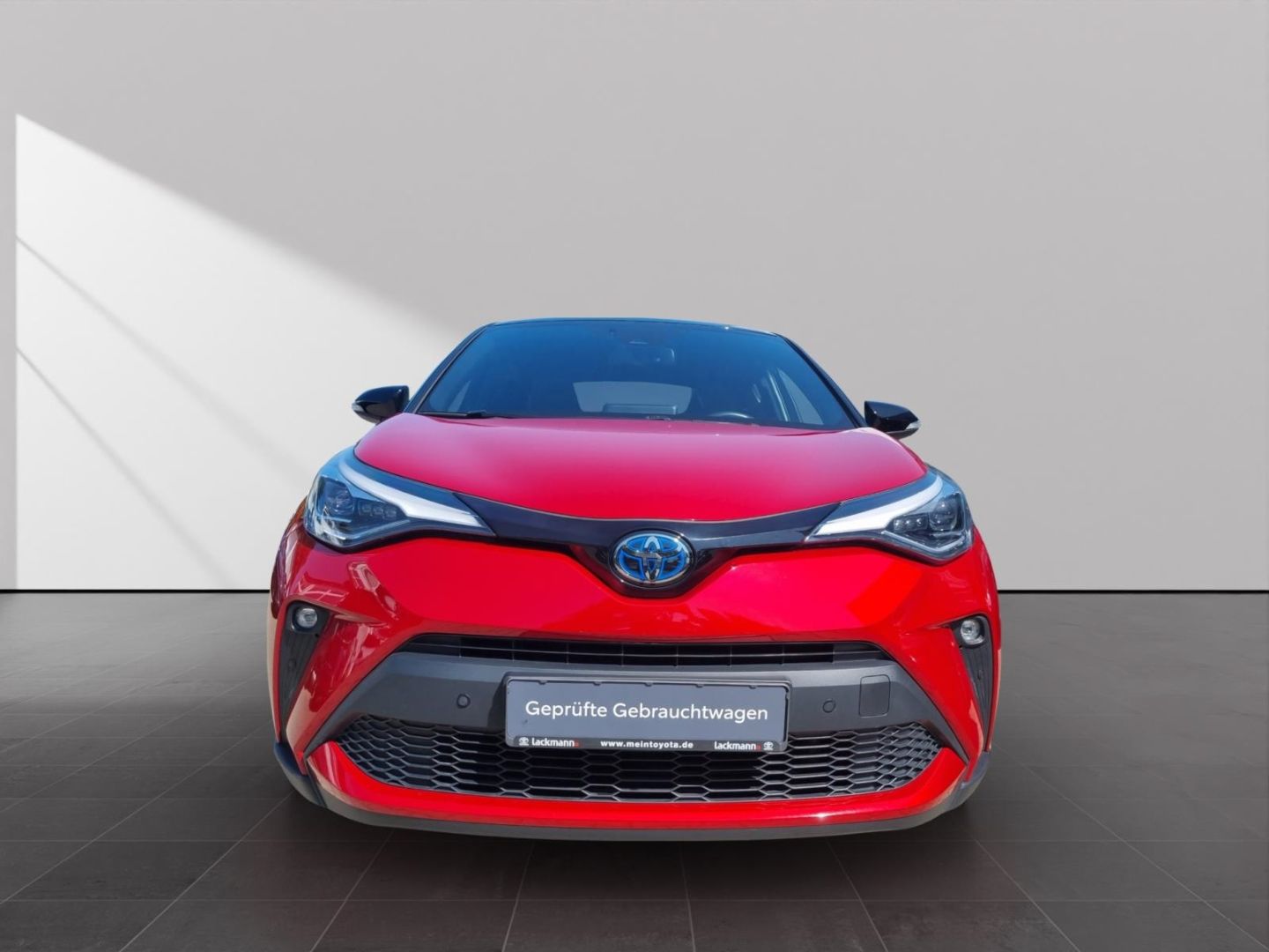 Toyota C-HR 2.0 Hybrid - Samsaru's Car Outlet