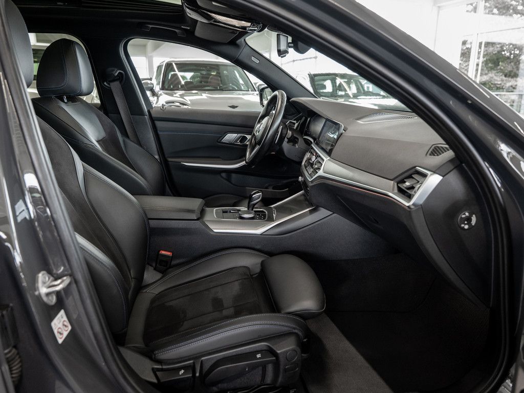 BMW 320d Touring M-Sportpaket - Samsaru's Car Outlet