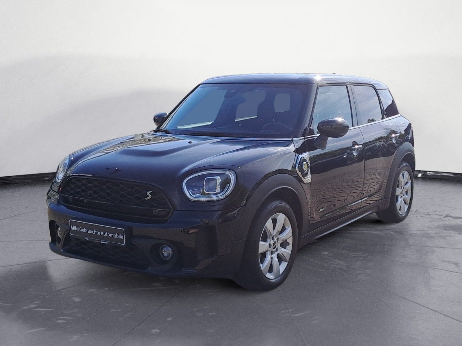 MINI Countryman Cooper SE ALL4 Essential Trim Aut. - Samsaru's Car Outlet