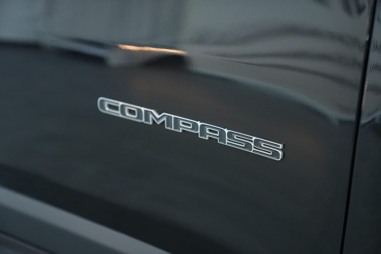 Jeep Compass Limited 4X4 *AUT*NAV**KEYLEES*LEDER*AHK*