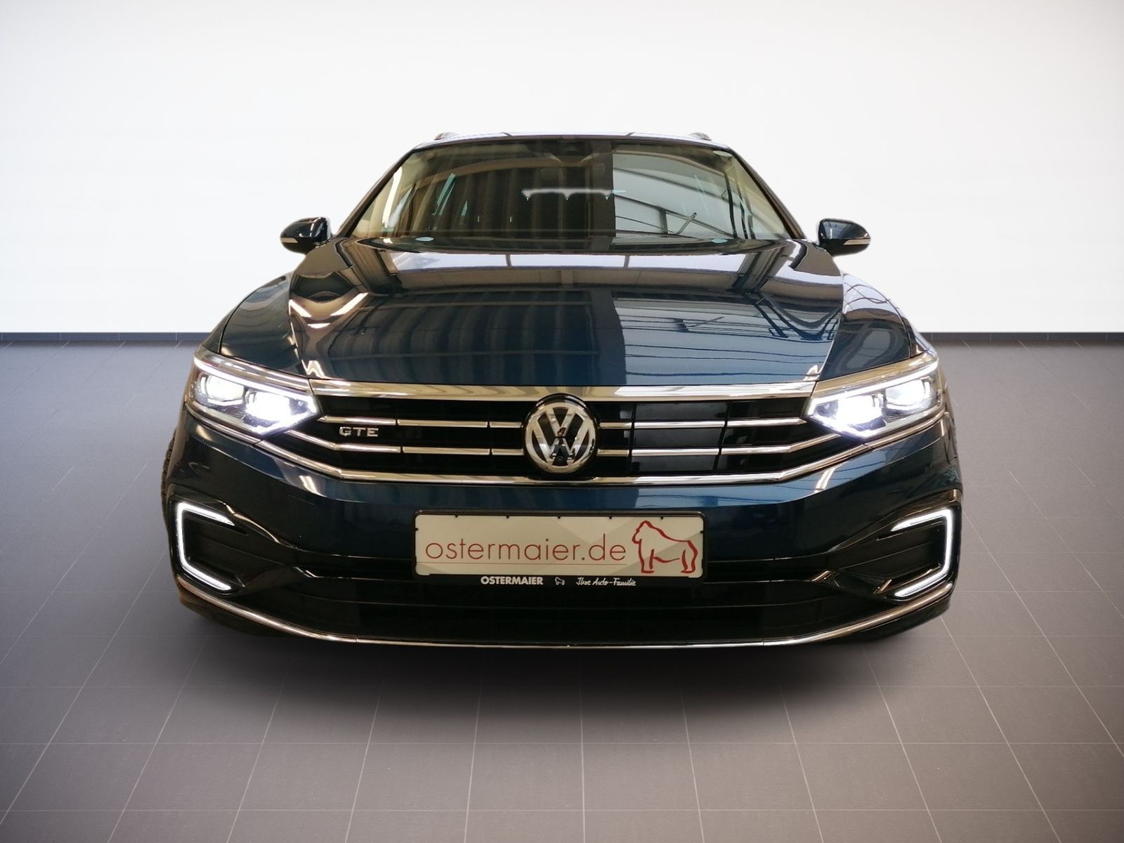 Volkswagen Passat GTE R-Line - Samsaru's Car Outlet