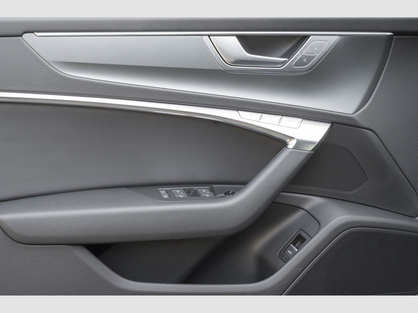Audi A6 Avant 45 TFSI advanced - Samsaru's Car Outlet