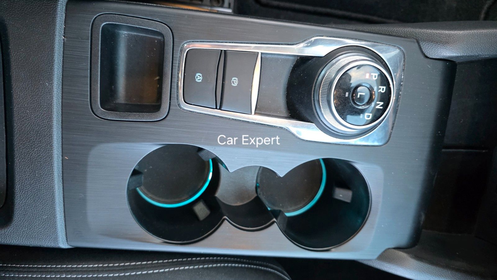 Ford Focus TurnierTitanium,1Hand,8xAlu,Scheckheft,LED