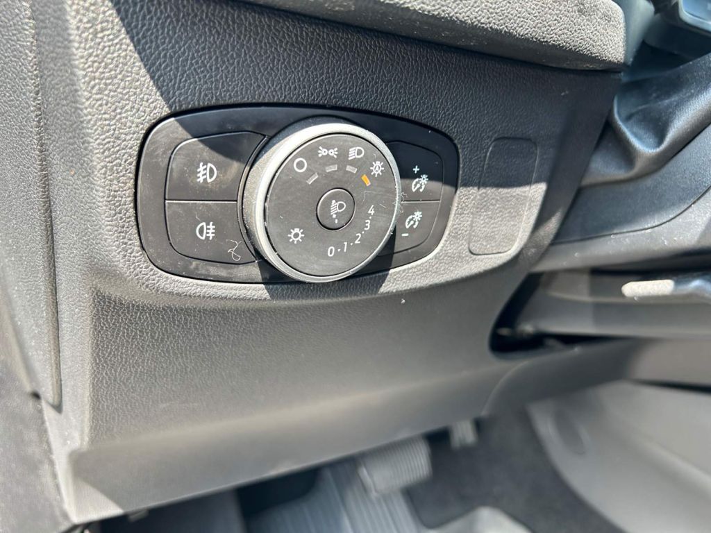 Ford Focus 1.0EcoBoost Active - Samsaru's Car Outlet