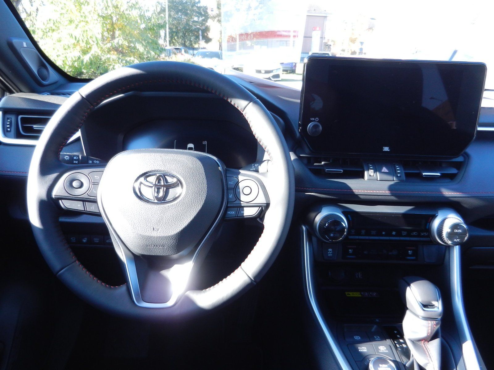 Toyota RAV 4 2,5 Plug In Style