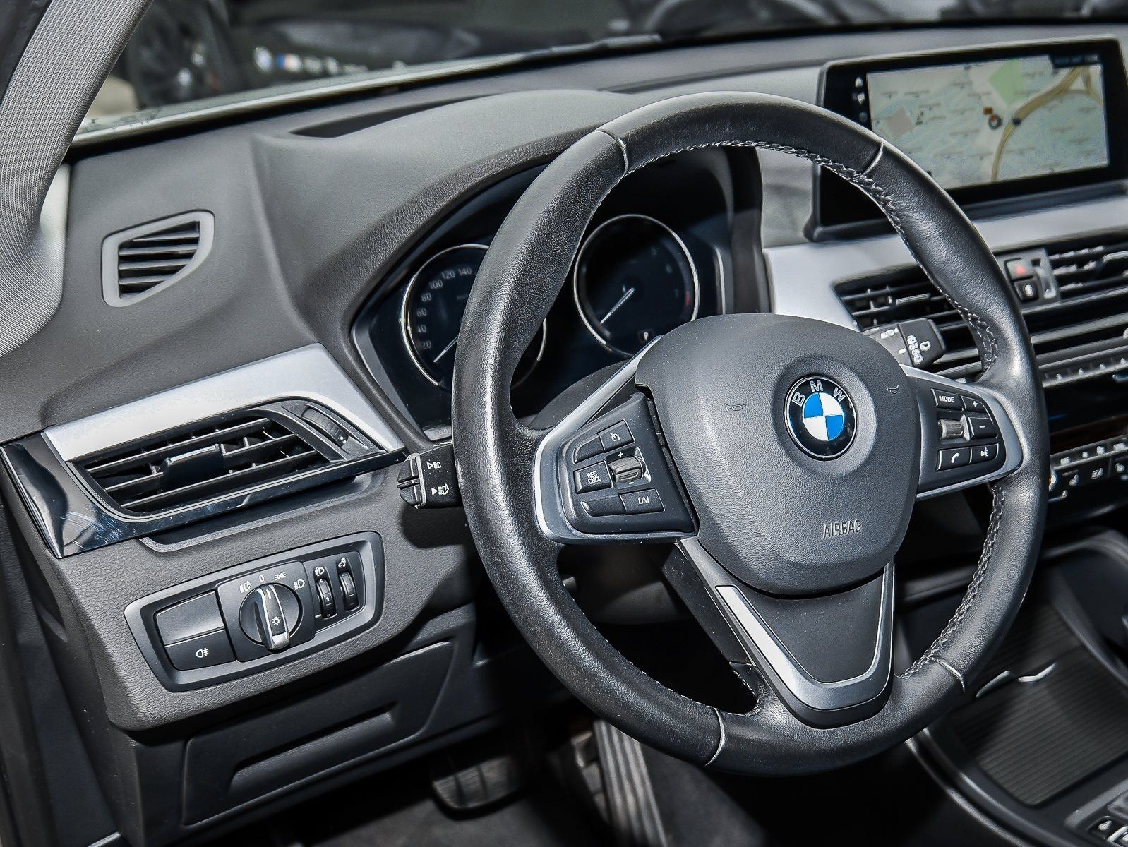 BMW X1 xDrive25e - Samsaru's Car Outlet