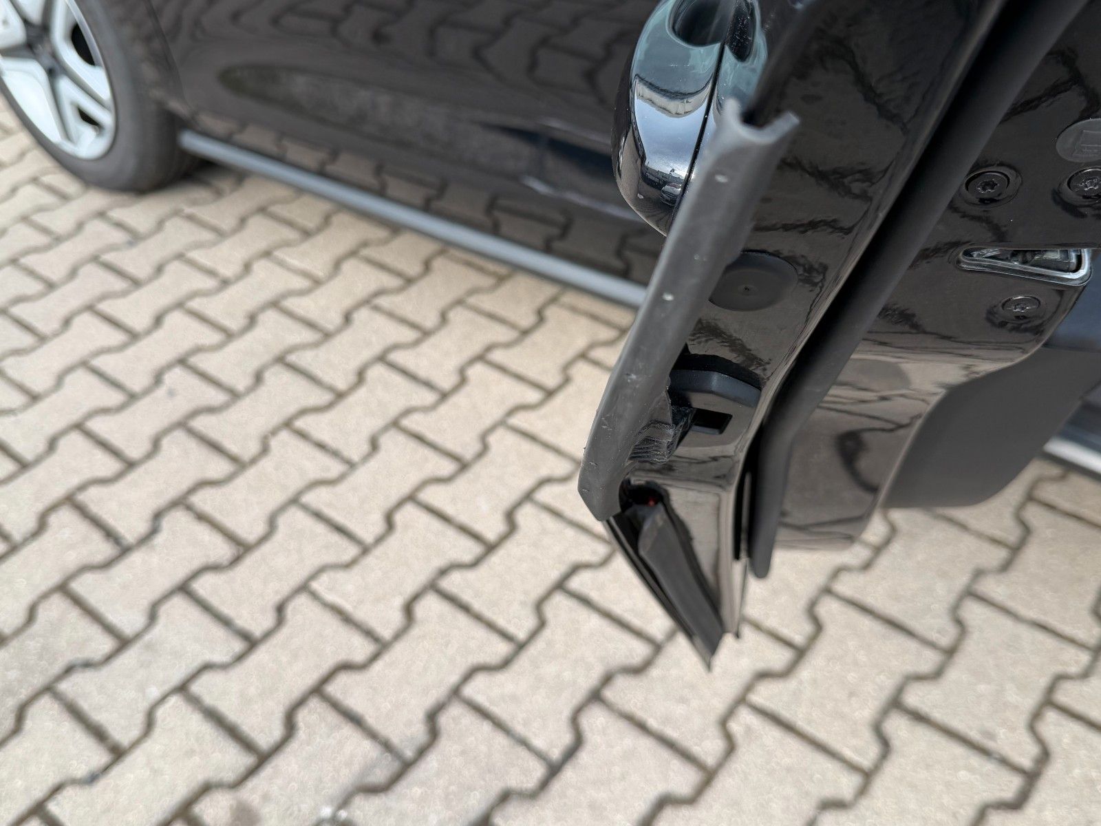 Ford Focus Turnier Cool & Connect*Autom*LED*AHK*Face