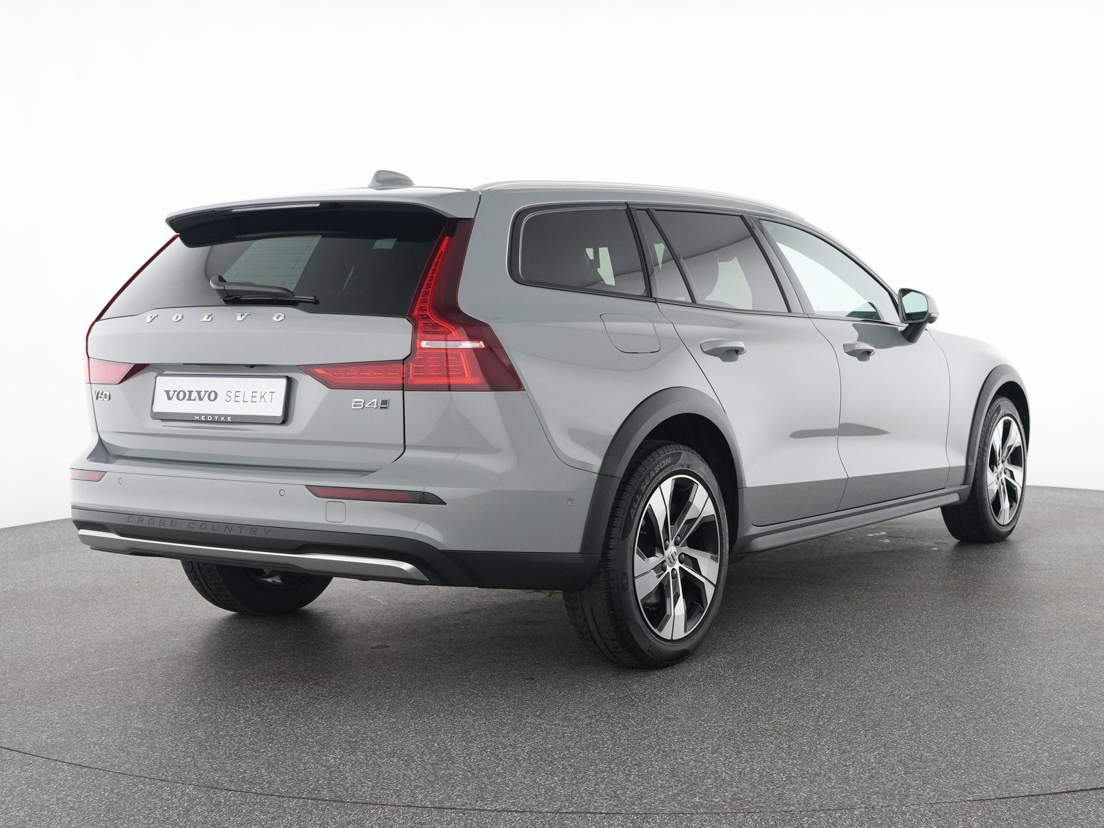 Volvo V60 CC B4 AWD Plus SONDERFINANZIERUNG 1,99%*