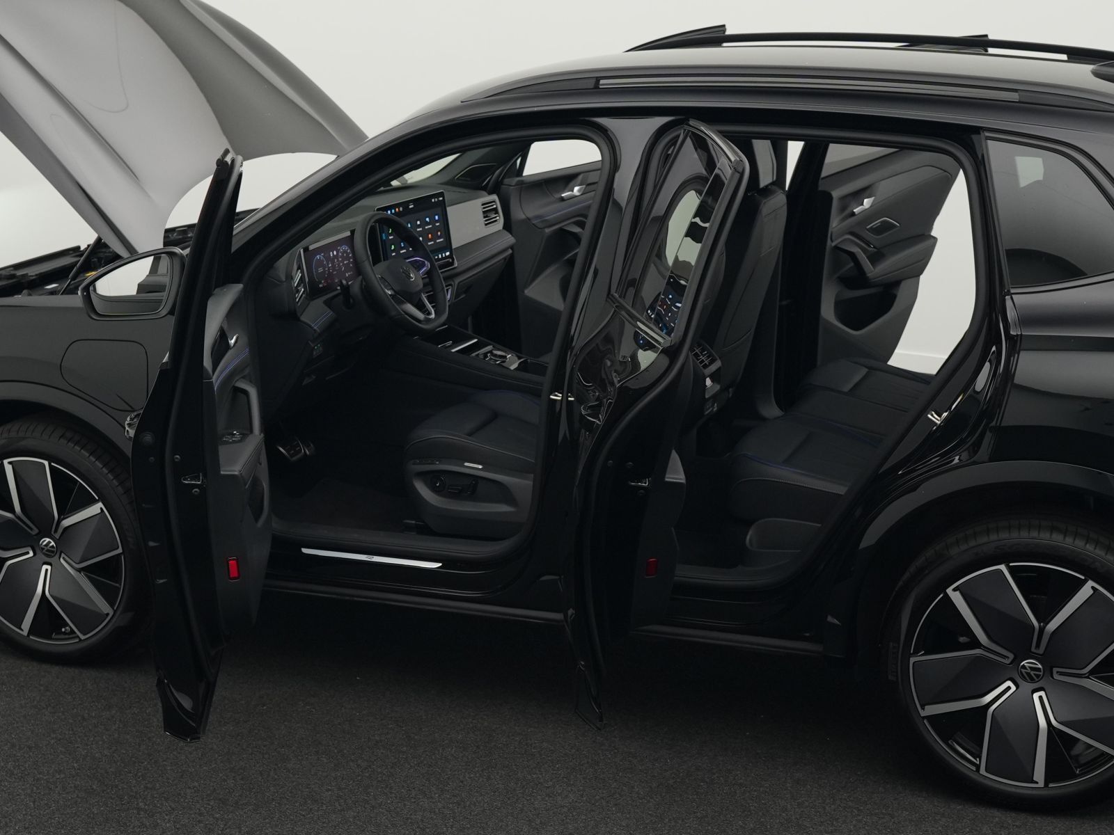 Volkswagen Tiguan R-Line 1.5 TSI eHybrid DSG AHK*R-KAM*NAV