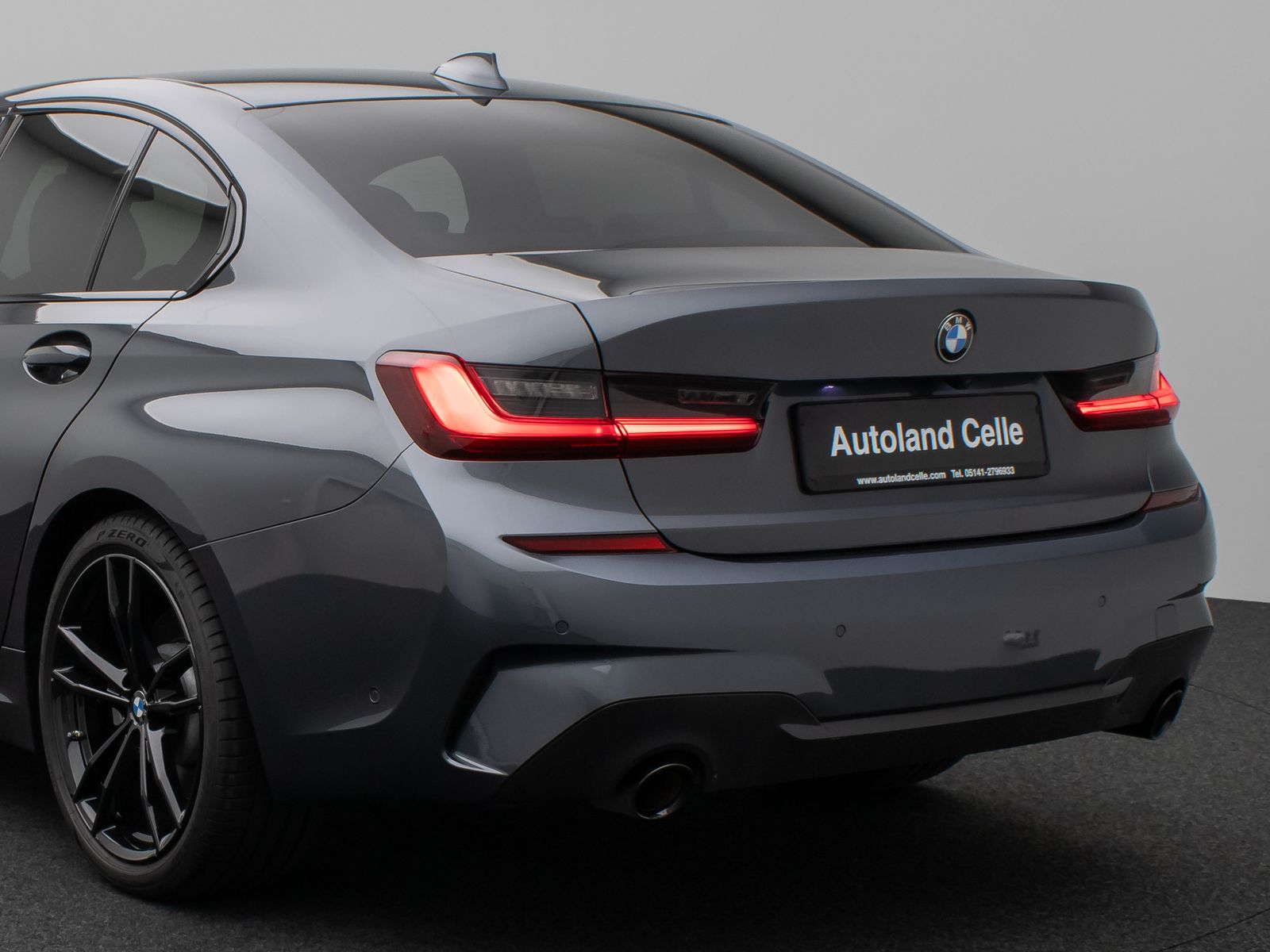 BMW 330i xD M Sport - Samsaru's Car Outlet