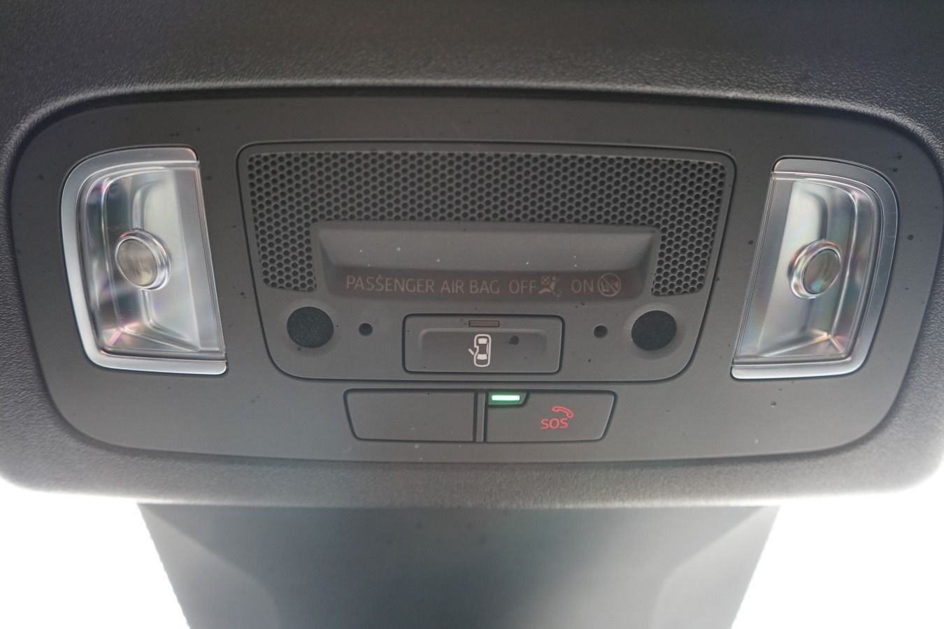 Volkswagen T-Roc 1.5 TSI Style - Samsaru's Car Outlet