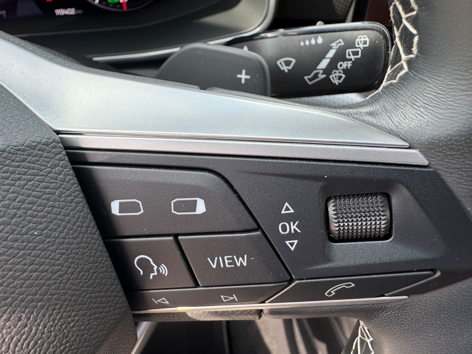 Seat Leon ST 1.0 eTSI 110PS Style Business DSG7 - Samsaru's Car Outlet
