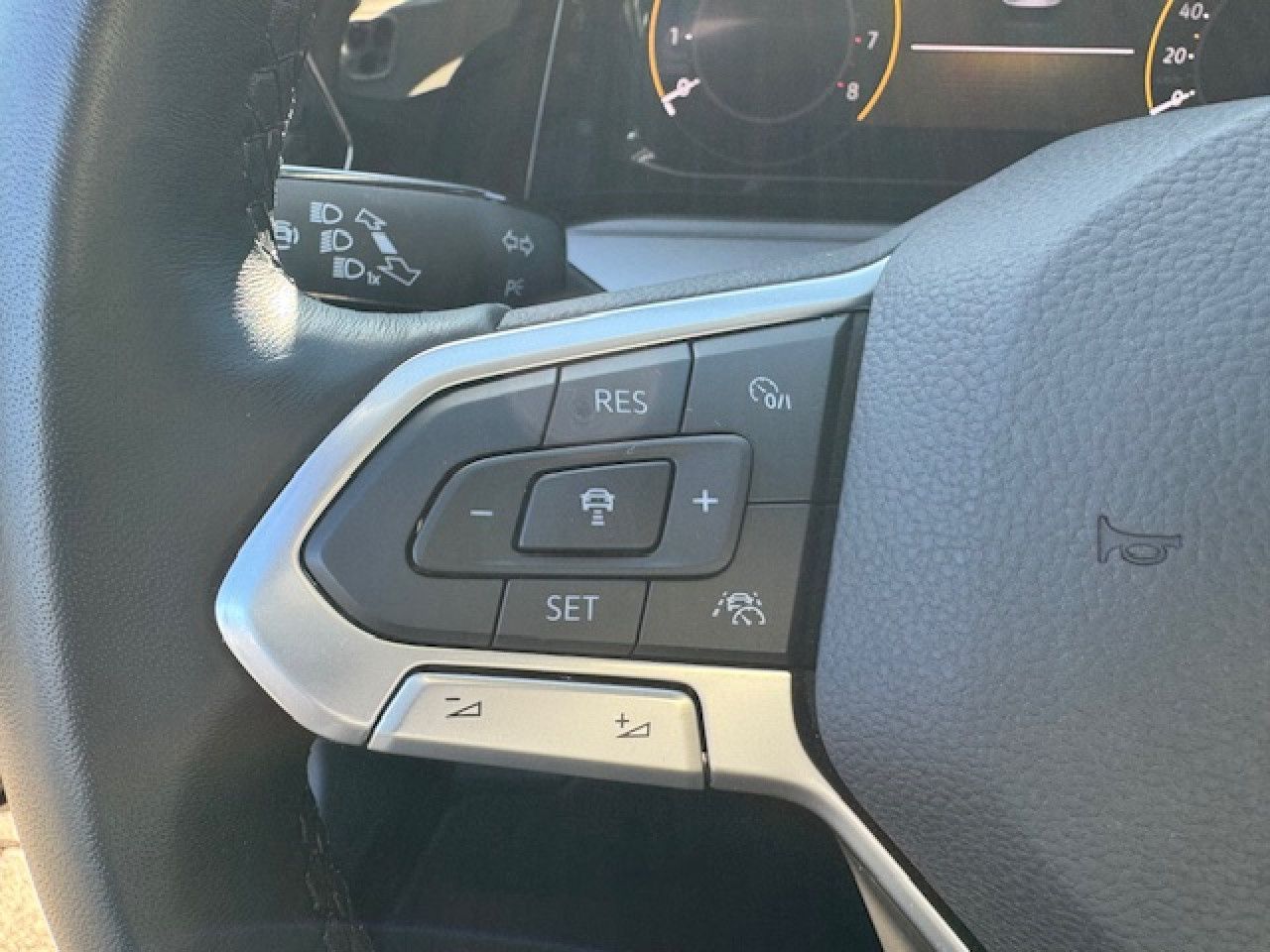Volkswagen Golf VIII Life 1.5 TSI - Samsaru's Car Outlet