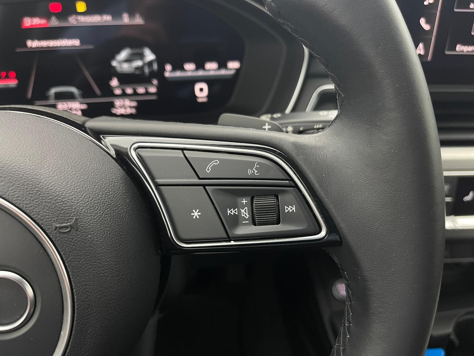 Audi A4 35 TFSI Advanced - Samsaru's Car Outlet