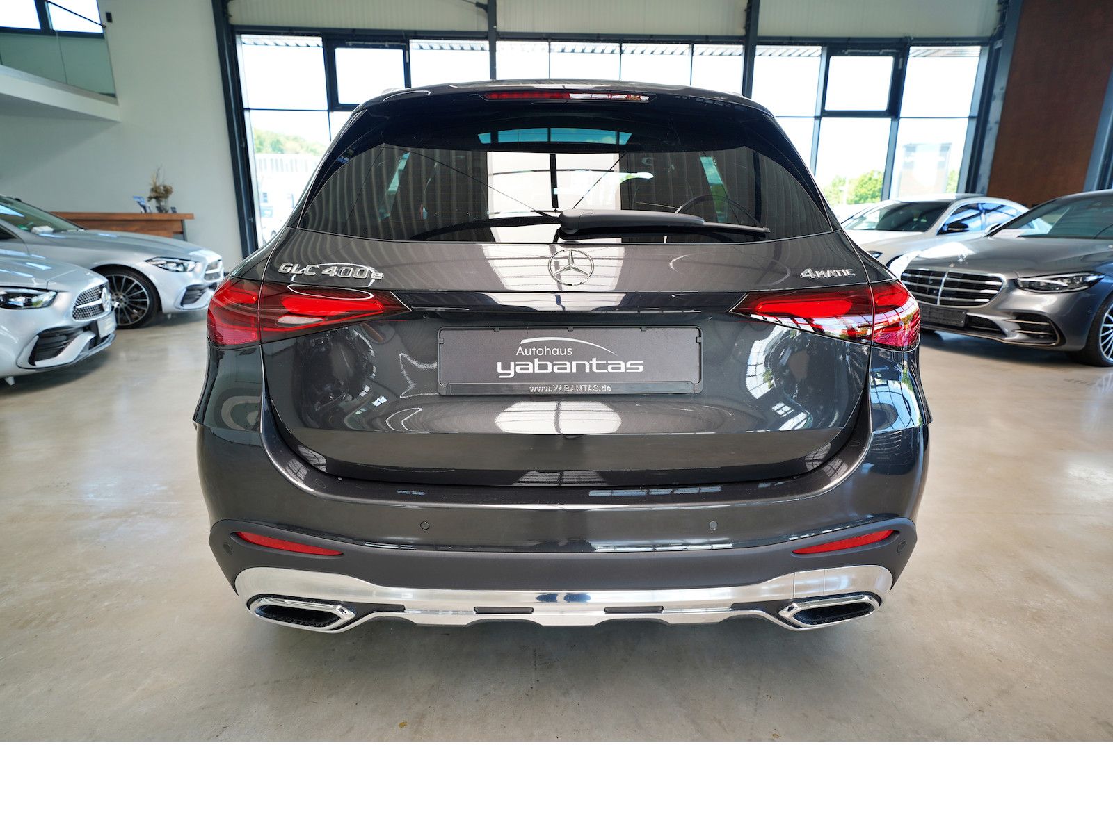 Mercedes-Benz GLC 400 e 4M AMG - Samsaru's Car Outlet