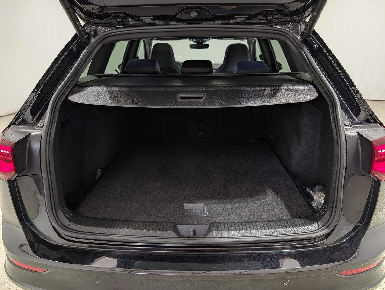Volkswagen Golf Variant 2.0 TSI DSG R 4Motion Estriol 19Z.|