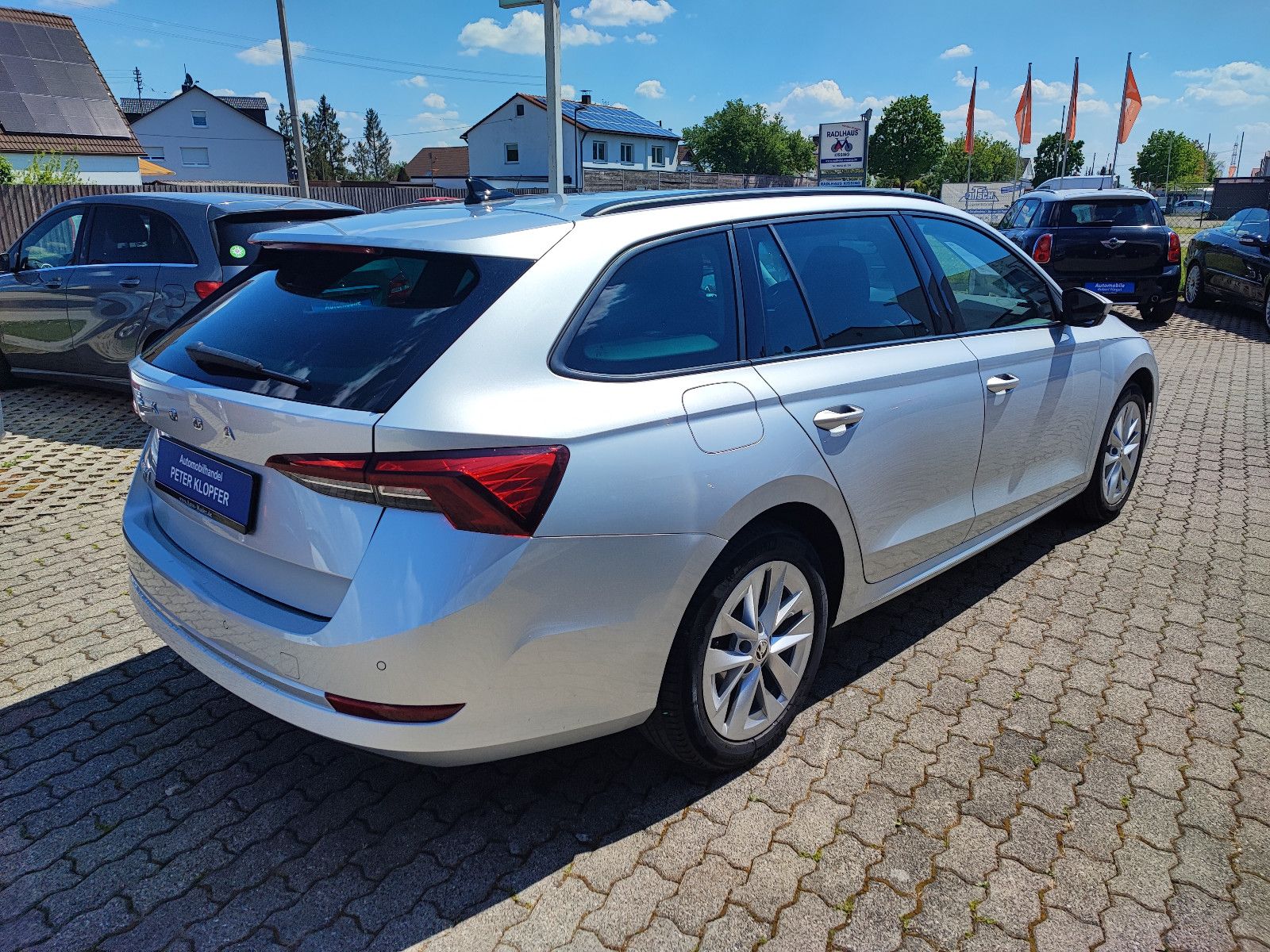 Skoda Octavia 2.0 TDi - Samsaru's Car Outlet