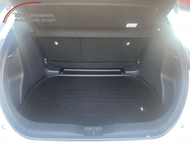 Toyota C-HR Black&White Hybrid 1.8 Bluetooth - Navi - K