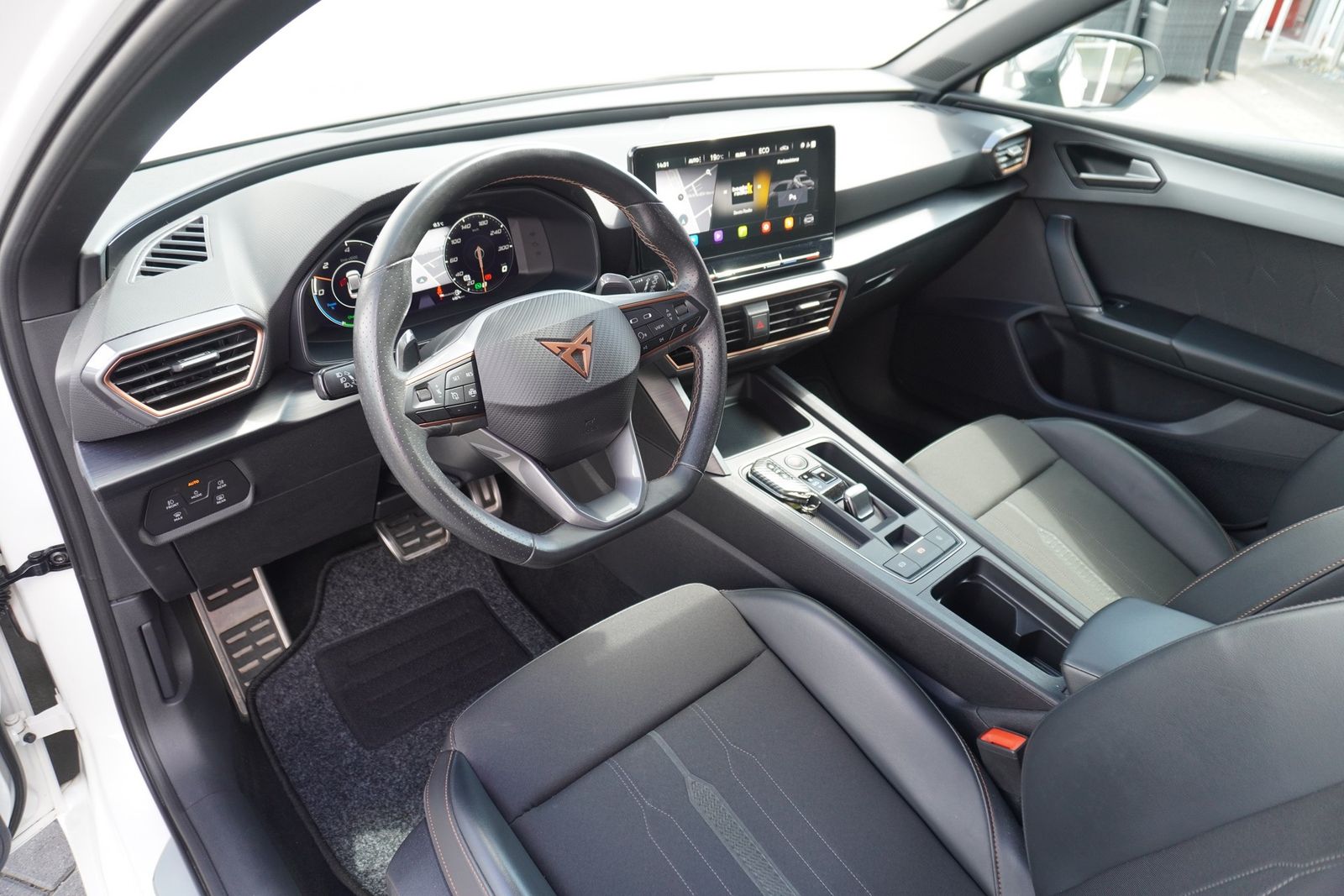 Cupra Leon ST 1.4 e-Hybrid - Samsaru's Car Outlet
