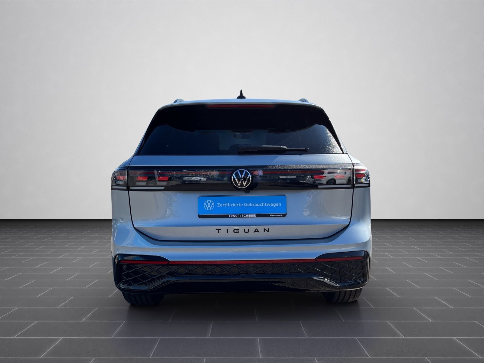 Volkswagen Tiguan 1.5 eHybrid DSG R-Line AHK+Pano+HuD+Leder